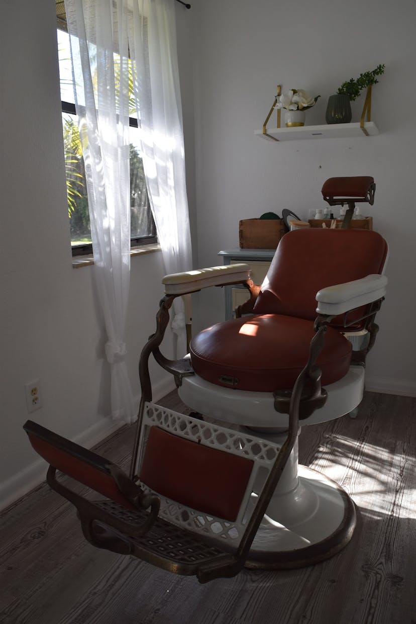 barber chair wax station 